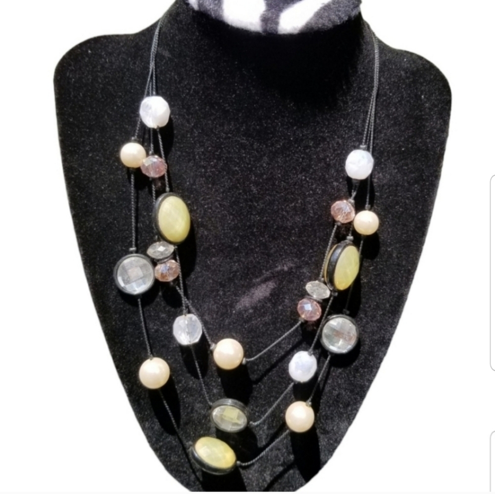 Ny Collection Layered Acrylic Glass Bead Necklace 25$